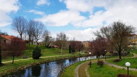 Imaxe: Paseo fluvial del rio Pontiñas